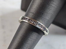 Load image into Gallery viewer, Womens Vintage Estate 10K White Gold Diamond Ring 3.3g E5617
