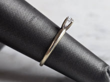 Load image into Gallery viewer, Womens Vintage Estate 14k White Gold Diamond Engagement Ring 1.8g  E5619