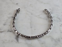 Load image into Gallery viewer, Womens Vintage Estate 10K White Gold Diamond Tennis Bracelet 10.9g E5630