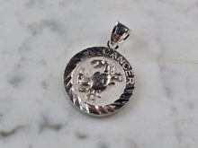 Load image into Gallery viewer, Womens Vintage Estate Sterling Silver Zodiac Cancer Crab Pendant 3.5g E5675