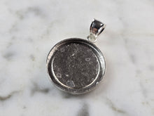 Load image into Gallery viewer, Womens Vintage Estate Sterling Silver Zodiac Cancer Crab Pendant 3.5g E5675
