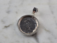 Load image into Gallery viewer, Womens Vintage Estate Sterling Silver Zodiac Pisces Pendant 3.5g E5686
