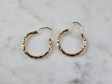 Load image into Gallery viewer, Pr Womens Vintage Estate 14K Yellow Gold Twisted Hoop Earrings 1.0g E5719