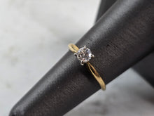 Load image into Gallery viewer, Womens Vintage Estate 18K Yellow Gold Diamond Engagement Ring 2.1g E5726
