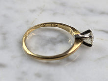 Load image into Gallery viewer, Womens Vintage Estate 18K Yellow Gold Diamond Engagement Ring 2.1g E5726