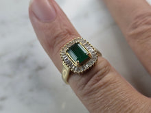 Load image into Gallery viewer, Womens Vintage Estate 14K Yellow Gold Emerald Diamond Ring  3.8g E5727