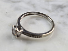 Load image into Gallery viewer, Womens Vintage Estate 10K White Gold Diamond Ring, 2.1g E5744