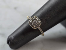 Load image into Gallery viewer, Womens Vintage Estate 10K Yellow Gold Diamond Ring 1.9g E5747