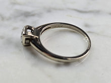 Load image into Gallery viewer, Womens Vintage Estate 14k White Gold Diamond Engagement Ring 2.3g E5758
