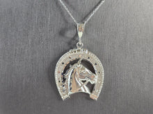 Load image into Gallery viewer, Women Vintage Sterling Silver Lucky Horseshoe Pendant Necklace 11.1g E5761