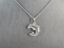 Load image into Gallery viewer, Womens Vintage Estate Sterling Silver Dolphin Pendant Necklace, 3.4g E5764