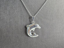 Load image into Gallery viewer, Womens Vintage Estate Sterling Silver Dolphin Pendant Necklace, 3.4g E5764