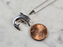 Load image into Gallery viewer, Womens Vintage Estate Sterling Silver Dolphin Pendant Necklace, 3.4g E5764