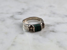 Load image into Gallery viewer, Womens Vintage Estate Sterling Silver Modernist Malachite Ring 3.3g E5785