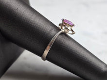 Load image into Gallery viewer, Womens Vintage Estate Sterling Silver Pink Opal Stone Ring 1.7g E5788