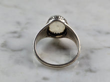 Load image into Gallery viewer, Womens Vintage Estate Sterling Silver Modernist Moonstone Ring 5.5g E5789