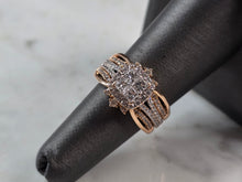 Load image into Gallery viewer, Exquisite Womens Vintage Estate 14K Rose Gold Diamond Ring 8.2g E5793