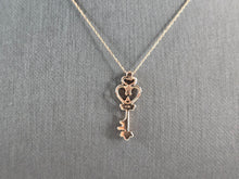 Load image into Gallery viewer, Women Vintage Estate 10K Rose Gold Diamond Key Heart Pendant Necklace 1.8g E5795