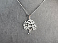 Load image into Gallery viewer, Womens Vintage Sterling Silver Tree Of Life Pendant Necklace 4.0g E5815