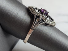 Load image into Gallery viewer, Womens Vintage Estate Sterling Silver Amethyst Ring 3.5g E5817