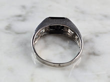 Load image into Gallery viewer, Mens Sterling Silver Modernist Onyx Fleur De Lis Ring 4.4g E5836