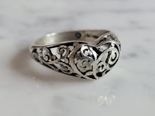 Load image into Gallery viewer, Womens Vintage Estate Sterling Silver Kabana Heart Ring 3.3g E5848