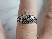 Load image into Gallery viewer, Womens Vintage Estate Sterling Silver Kabana Heart Ring 3.3g E5848