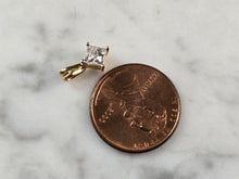 Load image into Gallery viewer, Womens Vintage Estate 14K Gold Diamond Pendant 0.5g #E5854