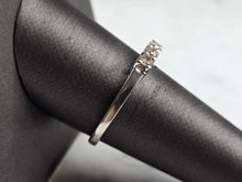 Load image into Gallery viewer, Womens Vintage Estate 10K White Gold Diamond Ring 2.5g E5859