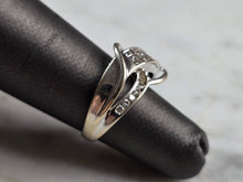 Load image into Gallery viewer, Womens Vintage Estate 14K White Gold Modernist Diamond Ring, 4.5g E5870