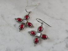 Load image into Gallery viewer, Womens Estate Sterling Silver Southwestern Coral Earrings 6.8g E5873