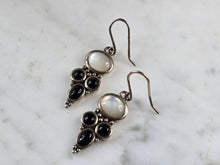 Load image into Gallery viewer, Womens Estate Sterling Silver Southwestern Onyx Earrings 6.1g E5876