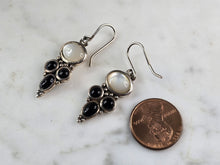 Load image into Gallery viewer, Womens Estate Sterling Silver Southwestern Onyx Earrings 6.1g E5876