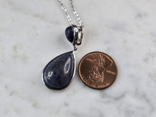 Load image into Gallery viewer, Womens Vintage Estate Sterling Silver Lapis Pendant &amp; Necklace 8.3g E5884