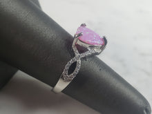 Load image into Gallery viewer, Womens Vintage Estate Sterling Silver Pink Opal Stone Ring 3.1g E5932