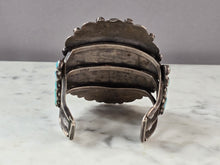 Load image into Gallery viewer, Womens Sterling Silver Southwestern Navajo Turquoise Cuff Bracelet 96.4g E600