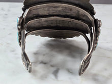 Load image into Gallery viewer, Womens Sterling Silver Southwestern Navajo Turquoise Cuff Bracelet 96.4g E600