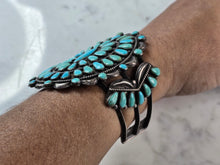 Load image into Gallery viewer, Womens Sterling Silver Southwestern Navajo Turquoise Cuff Bracelet 96.4g E600
