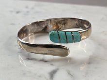Load image into Gallery viewer, Womens Vintage Estate Sterling Silver Southwestern Turquoise Bracelet 52.4g E602