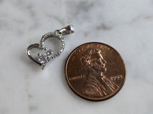 Load image into Gallery viewer, Womens Vintage Estate 10K White Gold Heart Diamond Pendant 0.9g E6031