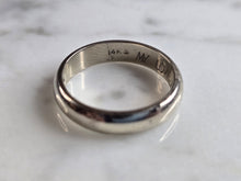 Load image into Gallery viewer, Womens Vintage Estate 14K White Gold Wedding Band Ring, 3.6g E6067