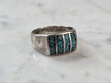 Load image into Gallery viewer, Mens Vintage Estate Southwestern Sterling Silver Turquoise Ring 10.6g E606