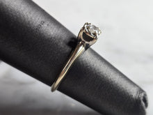 Load image into Gallery viewer, Womens Vintage Estate 14k White Gold Diamond Engagement Ring 2.0g #E6076