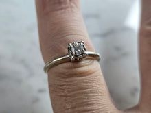 Load image into Gallery viewer, Womens Vintage Estate 14k White Gold Diamond Engagement Ring 2.0g #E6076