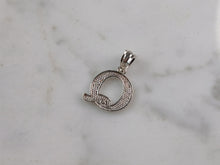Load image into Gallery viewer, Womens Sterling Silver Initial Letter " Q " Pendant 0.3g E6084