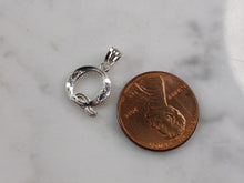 Load image into Gallery viewer, Womens Sterling Silver Initial Letter " Q " Pendant 0.3g E6084
