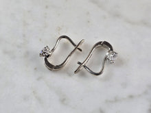 Load image into Gallery viewer, Pr Womens Vintage Estate Sterling Silver CZ Earrings 1.7g #E6108