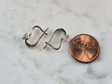 Load image into Gallery viewer, Pr Womens Vintage Estate Sterling Silver CZ Earrings 1.7g #E6108