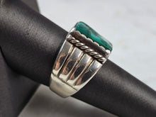 Load image into Gallery viewer, Mens Vintage Estate Sterling Silver Southwestern Turquoise Ring 12.4g E610