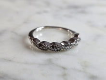 Load image into Gallery viewer, Womens Vintage Estate 10K White Gold Ring Diamond Ring, 3.0g, E6132